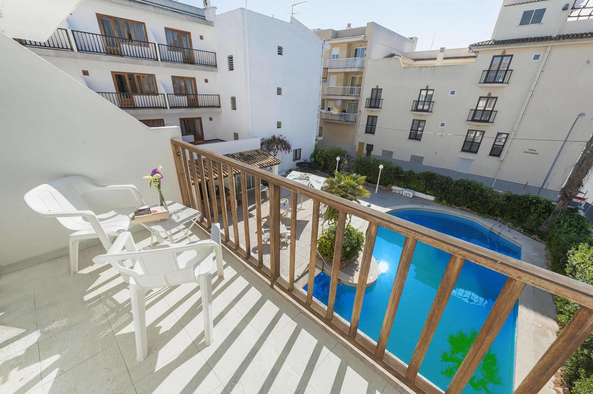 Hostal Casa Bauza Cala Ratjada  Exterior photo